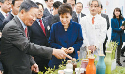 LG-충북, 특허 5만2000건 中企·벤처에 개방…충북을 뷰티·바이오·에너지 허브로