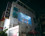 갤러리가 된 목욕탕과 단란주점 `수상한 미술관들`