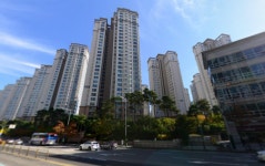 [실시간 거래현황]강남권 대표 아파트 서초구 `반포자이`, 대단지임에도 전세물건 손에 꼽아