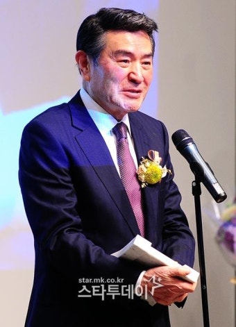 [포토] 배우 남궁원, 공로예술인상 수상
