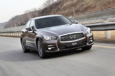 기대를 뛰어넘은 인피니티 Q50 “벤츠·BMW 긴장해!”