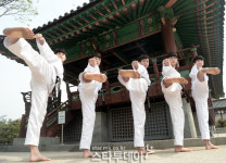 [인터뷰]K타이거즈 K팝 커버팀 오해 아쉬워…우리 정체성은 태권도