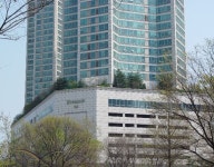 [실시간 거래]오목교역 직접 연결된 69층 초고층 주상복합 목동 `현대하이페리온`