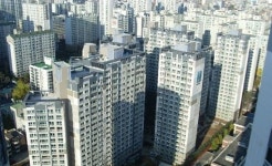 역삼동 `래미안그레이튼`(진달래3차)아파트…휴가철에도 전세매물 나오는 즉시 거래돼