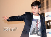 이철민헤어옴므 | [포토]이철민, 카리스마 눈빛!