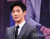 [포토] 드라마 `캐리어를 끄는 여자`의 배우 이준