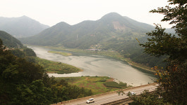 쉬면서 둘러보는 천혜의 관광지- 단양휴게소