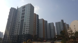 서대문구 `e편한세상 신촌` 전월세 매물 품귀…전세 실거래가는?