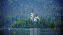 [지구촌 포토기행] 동화 같은 풍경, 발칸의 `블레드 호수`를 만나다 