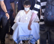 [포토] 빅뱅 탑, 눈빛은 살아있어