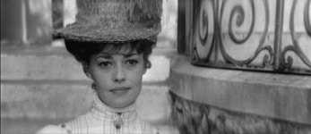 佛여배우 잔느 모로, 89세로 타계...`줄 앤 짐` 마성의 카트린 잠들다