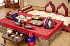 新예식문화 – 현대식 ‘웨딩’과 전통적 ‘폐백’은 함께 소중하다