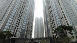 전세수요 많은 강동구, `래미안강동팰리스` 최근 전세가가...