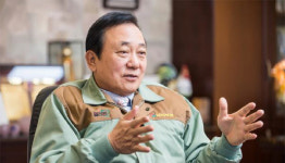 체리부로 김인식 회장 닭고기산업 수직계열화…치킨게임 승자 되겠다