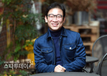 [인터뷰①] 정석용 “정치에 아이 이용, 명세빈에 뺨 맞아도 쌌다”