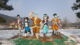 소설과 실존을 넘나드는 홍길동과 함께하는 장성의 휴파크 캠핑장