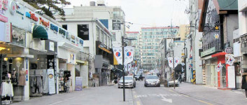 압구정 로데오 부활?…큰손들 잇단 빌딩 매입