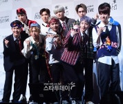 [포토] `빛나리` 펜타곤 컴백