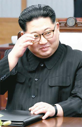 직통번호 교환한 트럼프·김정은…합의 이행위한 후속논의 가능성