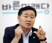 김관영 안철수, 8월 전대 안 나오는게 많은 사람 뜻