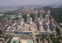 `도심 속 녹지` 갖춘 강남구 `래미안블레스티지`, 마무리 공사 순항 중