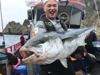 ‘도시어부’ 마이크로닷 독도 부시리 인증샷...어마어마한 크기