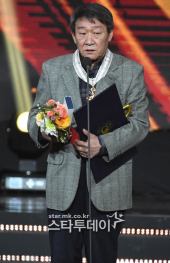 [포토]학전 김민기, 은관문화훈장 영예