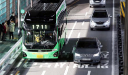 First electric buses hit Seoul roads, number to reach 29 by year-end 