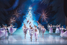 [황승경의 1막1장] 크리스마스에 보는 한 겨울밤의 꿈 `호두까기인형` 발레의 향연