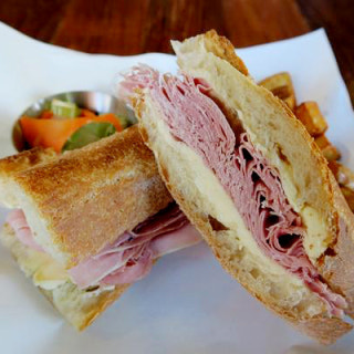 소금집델리 망원