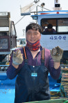 15㎝ 왕전복 키우는 `엔지니어 출신 어부`