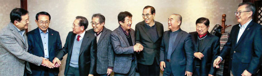 답답한 창업주들 "내돈 들여 정치인 해외상속 연수 보내고 싶다"