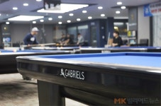 당구치는데 ‘찌릿찌릿’ 라팔 당구테이블 정전기 ‘심각’