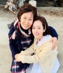 ‘눈이 부시게’ 한지민, 김혜자와 눈부신 인증샷...선생님 눈보고 연기한 날