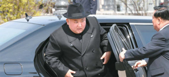 金, 러 방문 곳곳서 삐거덕 …조기 귀국