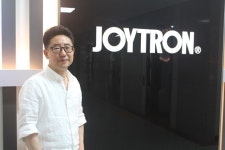 조이트론, 15년 PC게임 주변기기 ‘한우물’…모바일·인터넷방송 ‘확장’