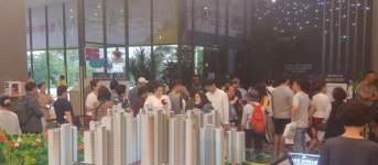 현대건설, ‘힐스테이트 광교산’ 견본주택 개관 첫날 방문객 북적