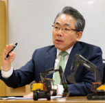 (유)해동건설중기 | [Biz times] 사람 대신 `디지털 굴착기` 가 일한다, 無人 점포·공장…이젠 `無人 건설현장`