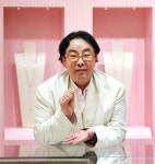 젊어진 `뉴 제이에스티나`…글로벌 밀레니얼과 호흡