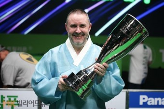 ‘세계 최강’ 쿠드롱, PBA 첫 우승…프로당구도 평정