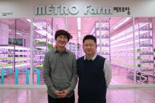 지하철역에서 만난 미래형 도시농업, 팜에이트 메트로팜