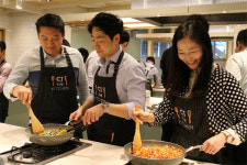 CJ, 푸드뱅크 2000억원 훌쩍…맛있는 기부