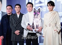 [포토] 영화 `미스터주` 동물들과 따뜻한 교감을
