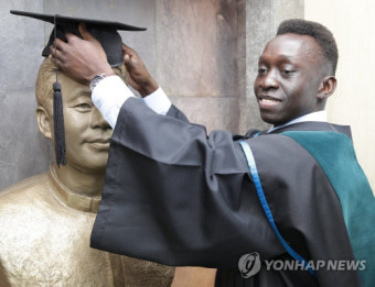 `아침마당` 故이태석 신부 제자 토마스 의사 출연…
