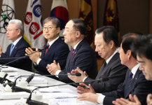홍남기 신구 산업 갈등 해결할 4~5가지 정책 만들겠다