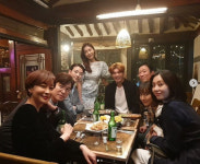 송윤아 회식공개, 유준상·한다감·배수빈 `우아한 친구들`과 `한잔`