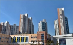 [입주타임] 서울 옆 숲세권 아파트, 고양 향동 `DMC중흥S더클래스더센트럴` ①입지편