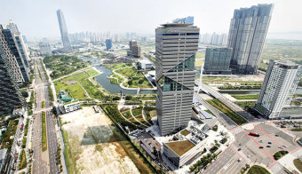 국제기구·학교 몰린 송도 `비상`…외국인 행사 잇따라 취소·연기