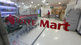 롯데쇼핑, 전국 백화점·슈퍼·마트 등 200개 문닫는다