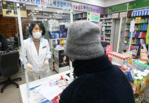 사망전 4차례 음성 받은 80대 여성, 사후 검사서 양성